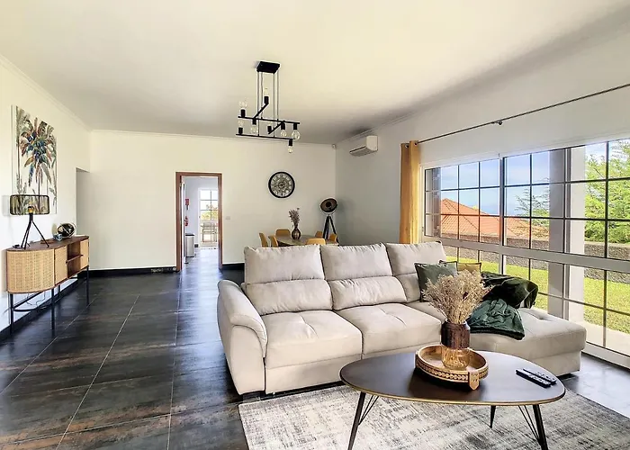 Casa Dasa By Lovelystay בית נופש Achadas da Cruz